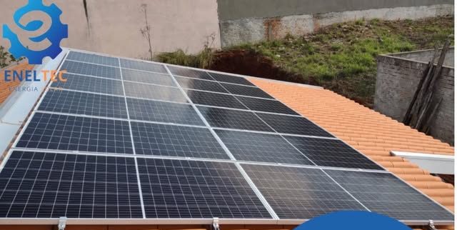 Sistema de energia solar instalado pela ENELTEC: residência em Iretama - PR, 550 kWh por mês
